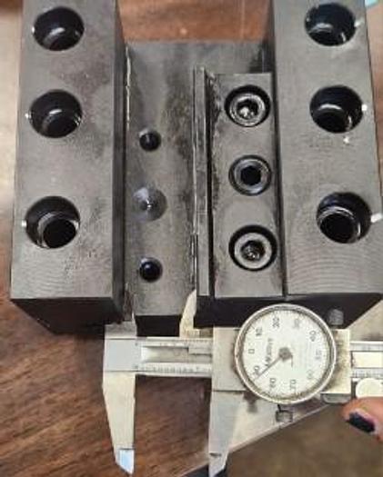 Used 2.5" SQ OD CNC LATHE BOLT ON FACING TOOL BLOCK WITH 1.25" INSERT - GHB-86