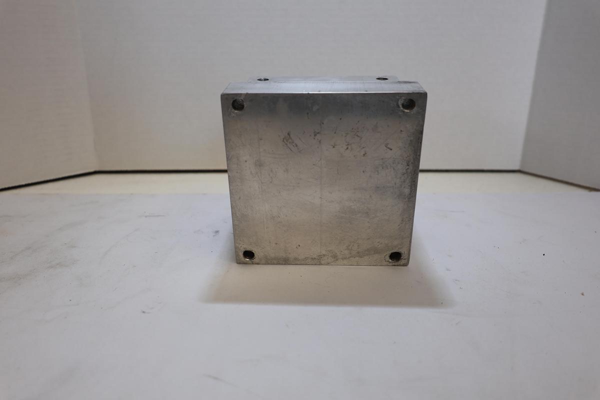 Used 2" Aluminum Split Clamp Block Shaft Mount Fixture Holder 4" Wide Used