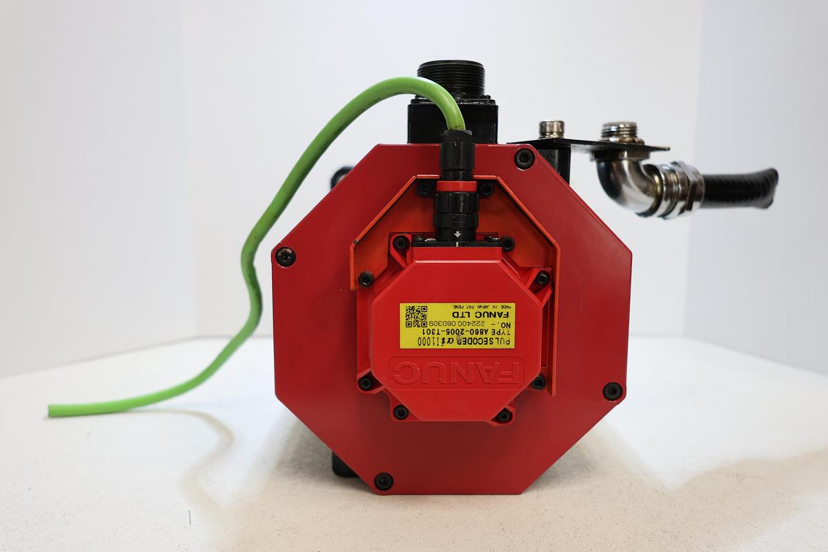 Used Fanuc A06B-0247-B101 αiF 22/3000 AC Servo Motor w/ Pulse Coder Used