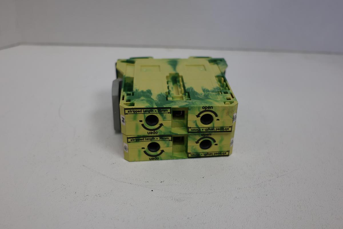 Used WAGO Power Cage Clamp 2 Conductor Ground Terminal Block Model: 285-1187 2 Conductor GHA-187