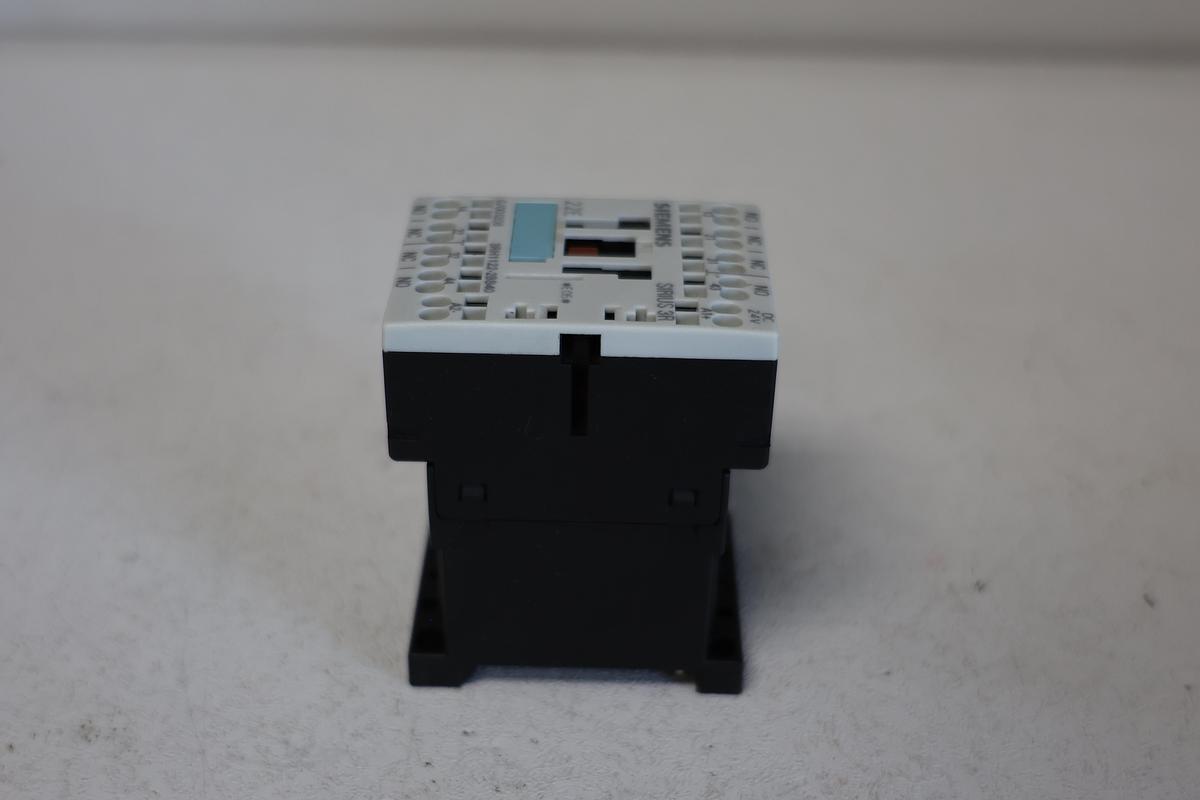 Used Siemens 3RH1122-2BB40 Power Contactor 4-Pole GHC-16