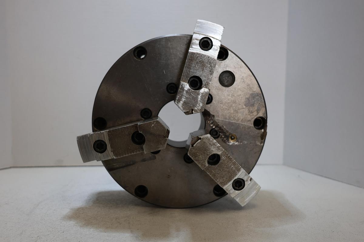 Used Heavy Duty 3-Jaw Self-Centering Lathe Chuck Reversible Jaws Used 8"