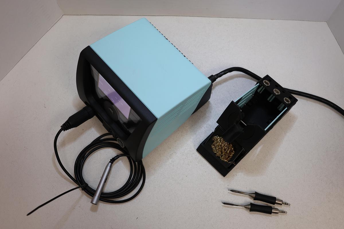 Used Weller WX2 200W Soldering Station w/ WXMP-MS Iron Stand & Tips Tested
