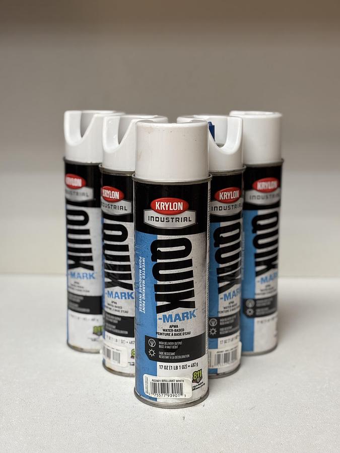 Used (Lot of 5) Krylon Quik Mark A03901 Apwa Brilliant White 17oz GHA-SS4