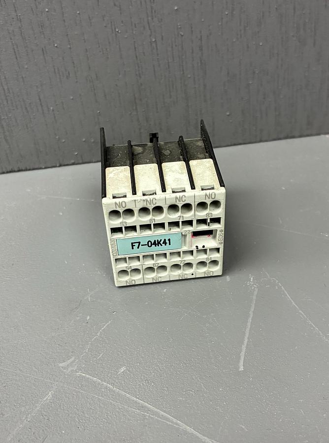 Used Siemens 3RH1911‑2FA22 Auxiliary Contact Block GHC-35