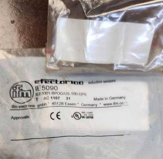Efector IFM IEB3001-BPKG/US-100-DPS-IE5090 Proximity Switch - GHGC-D20