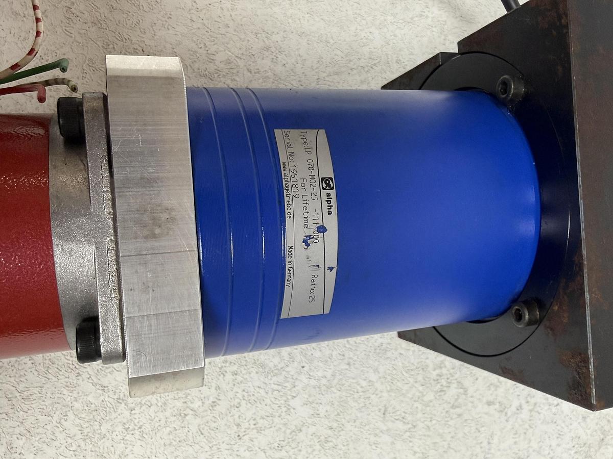 Used Alpha LP070-M02-25-111-000 25:1 Gear Reducer W/ Sonceboz Stepper Motor GHA-34