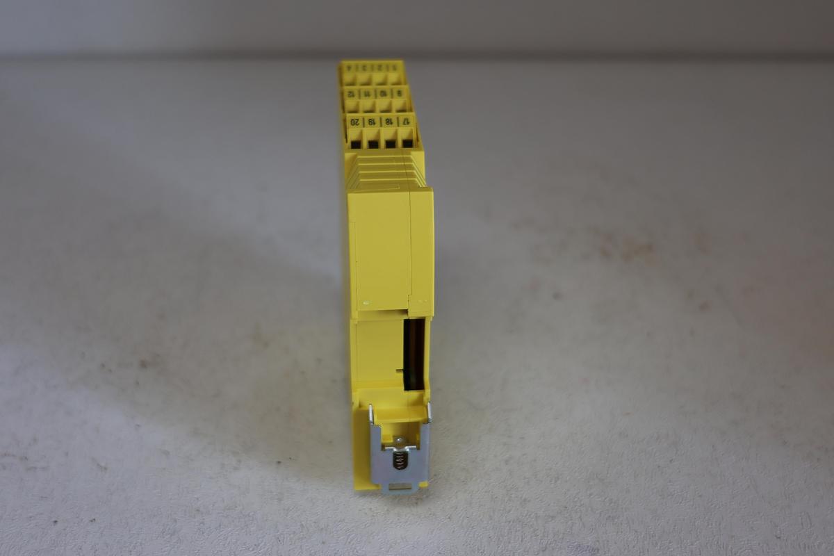 Used REER Mosaic MI16 Digital Input Expansion Unit – P/N 8040003 – 16 Inputs – Safety Module GHA-54