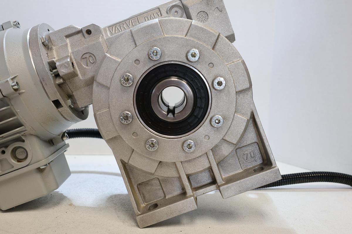 Used MT Motori TN80C4 1.3HP Motor Varvel SRS070 100:1 Worm Gearbox Used