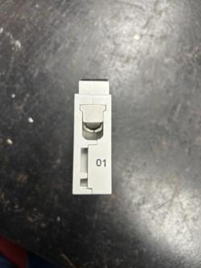 Used GE V-LINE D15 CIRCUIT BREAKER V37115 277/480V 15A  - GHC-16