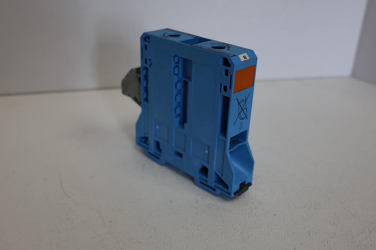 Used WAGO Power Cage Clamp Model 285-194