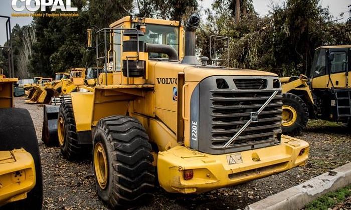 Usado 2005 VOLVO L220E