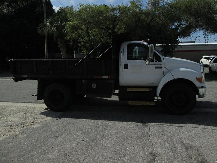 Used 2007 Ford F750 Conventional Dump Truck