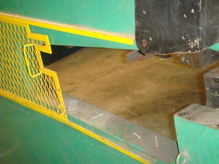 Usato CESOIA SCHIAVI IDRAULICA 2600 X 10 (bis)