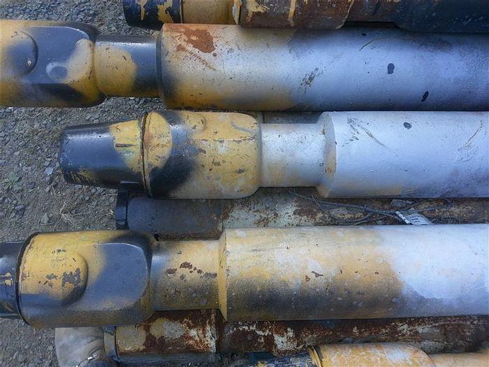 Used T4 Drill Pipe (4-1/2" OD X 25' X 3-1/2" Api Reg)