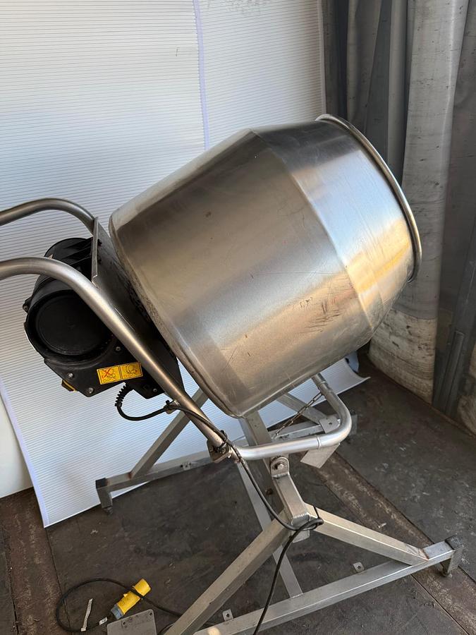 Used Fully stainless steel mixer 110v electric supply 4.5k