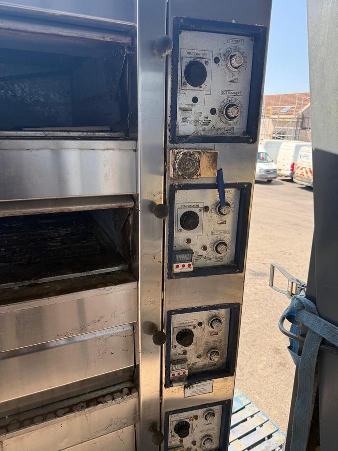 Used 3 Tray High Crown Deck Oven