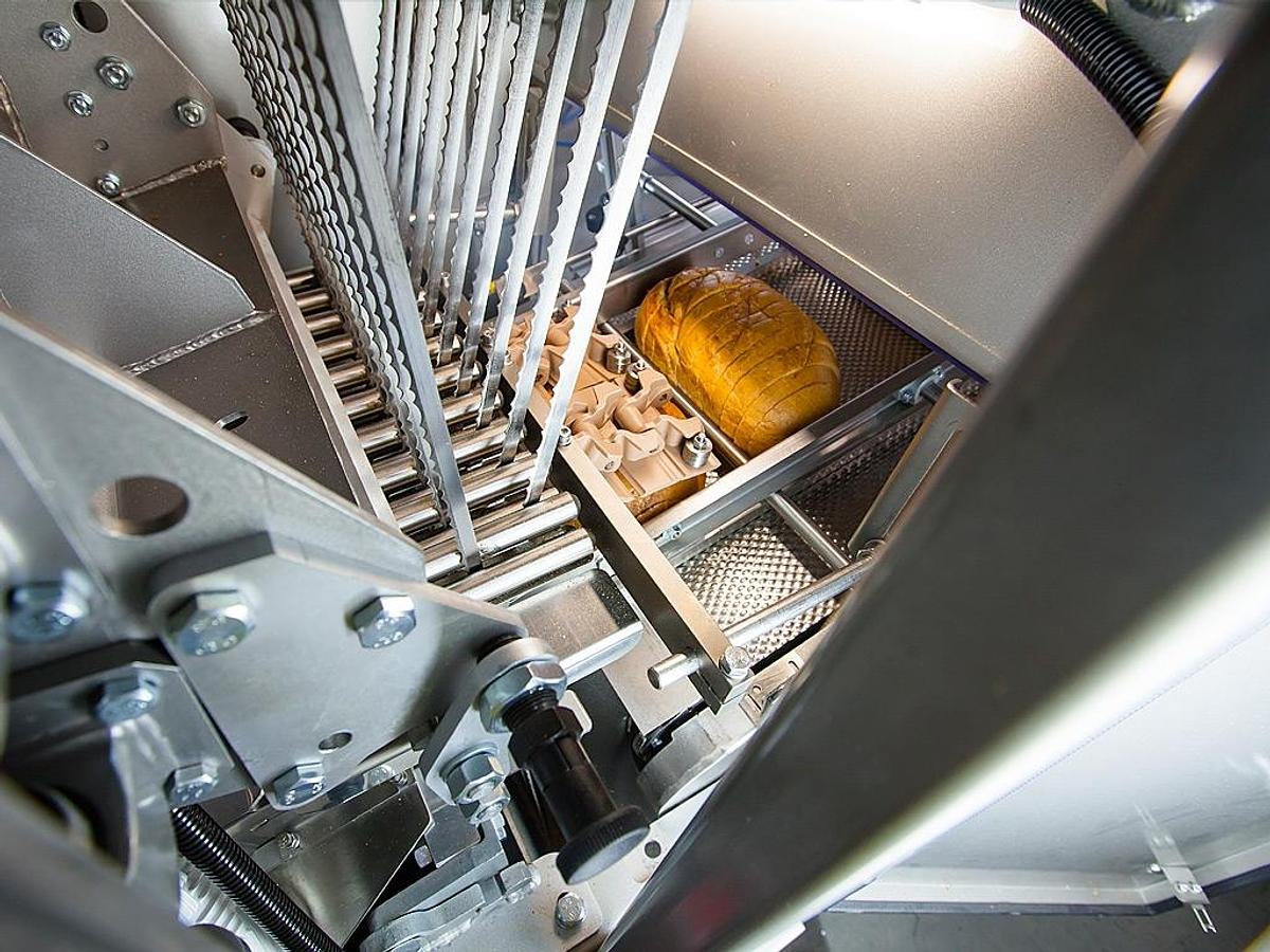 Mech Masz Automatic Bread Slicing and Bagging Line