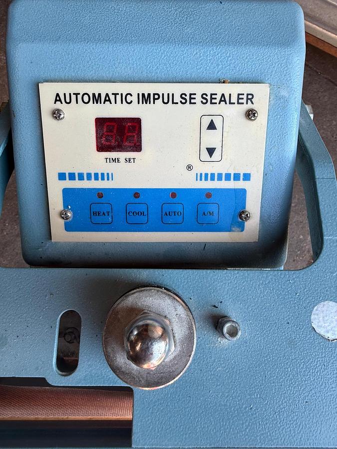 Used 2015  Automatic Impulse Foot Control Sealer