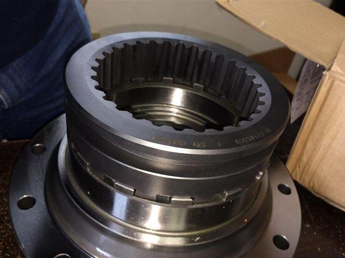 0 Volvo (11145310) DIFFERENTIAL HOUSING and (11145309) DOG CLUTCH