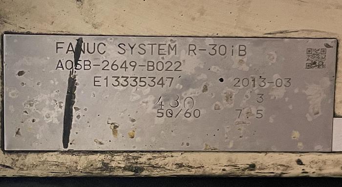 Used FANUC P-250iB/15 PAINT ROBOT WITH R30iB CONTROLLER 2800 MM X 15KG