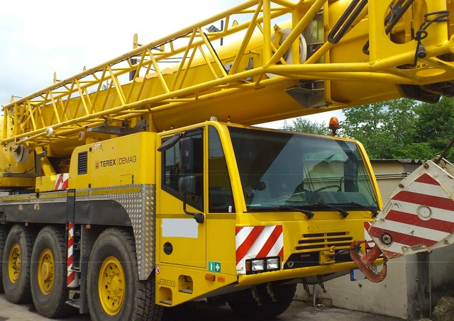Utilisé 2013 DEMAG AC 100-5