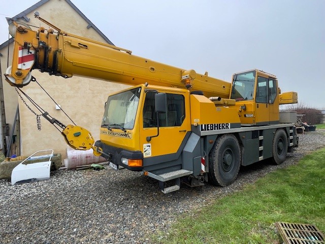 D'occasion 2001 Liebherr LTM 1030/2