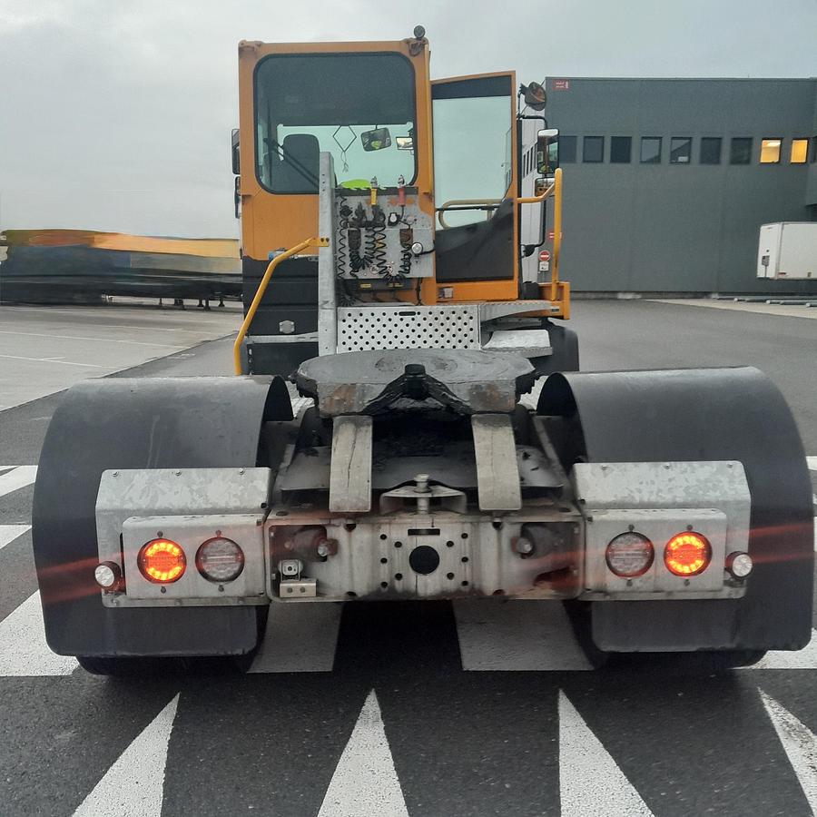 D'occasion 2022 Terberg YT203EV 4X2