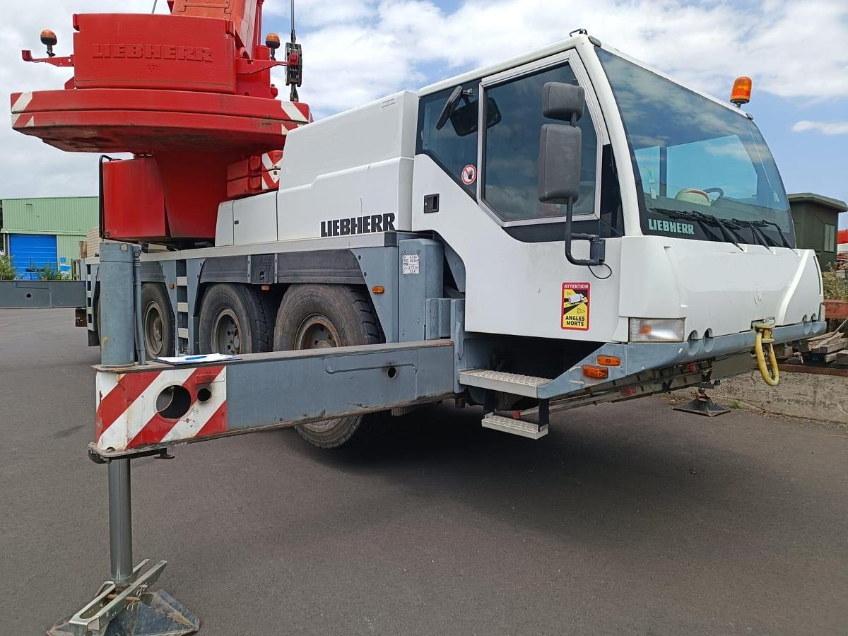 D'occasion 2002 Liebherr LTM 1060-2