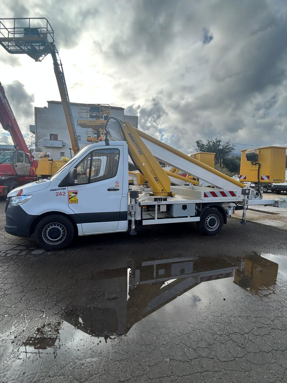 D'occasion 2020 Multitel MX 210 sur Mercedes Sprinter