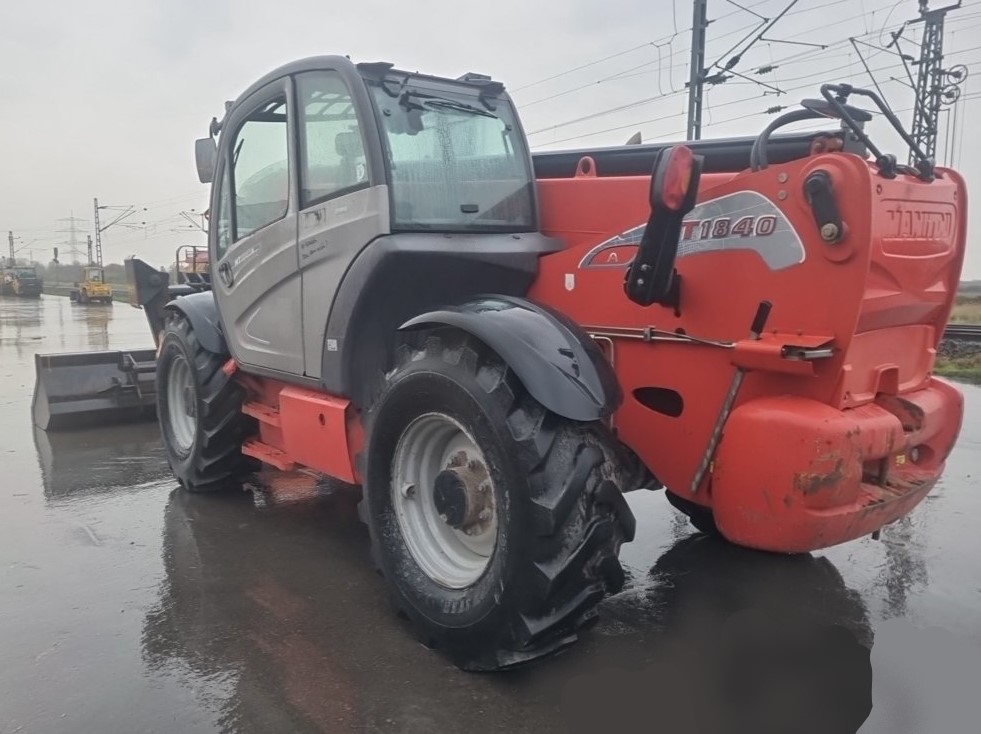 Used 2015 Manitou MRT 1840