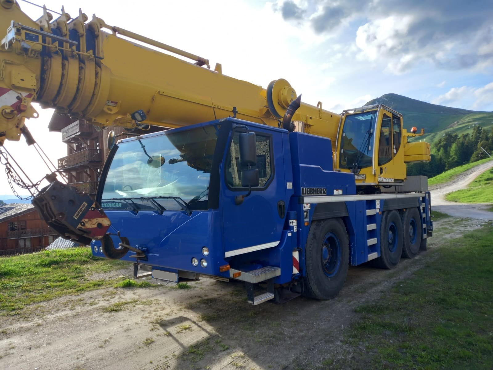 D'occasion 2015 Liebherr LTM 1055-3.2