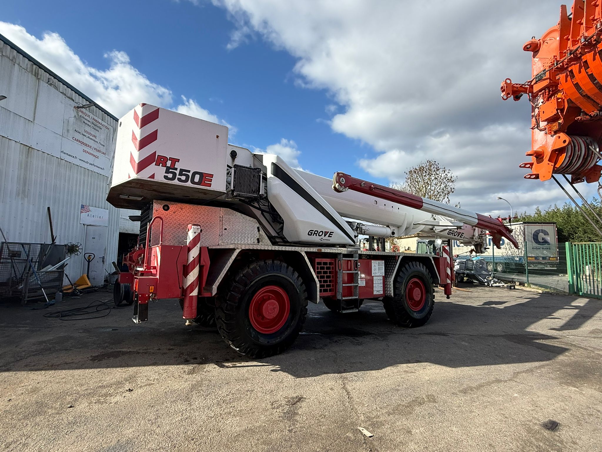 D'occasion 2017 Grove RT 550 E