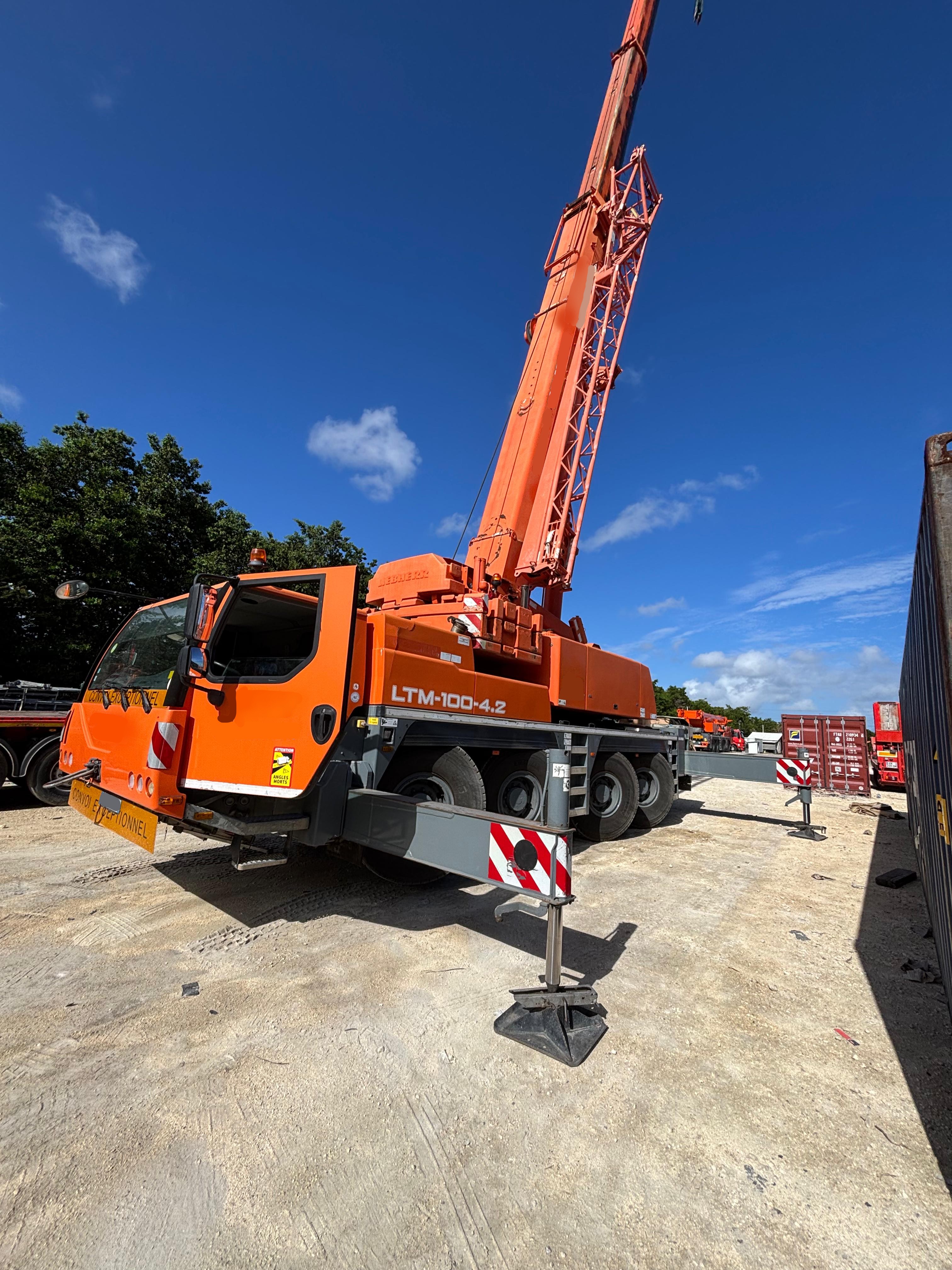 D'occasion 2013 Liebherr LTM 1100 4.2