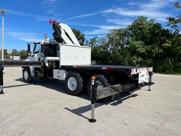 Used Effer 310.11 3s 25130 lb Knuckle Boom on 2009 Freightliner M2 106 Flatbed Truck - CE5787