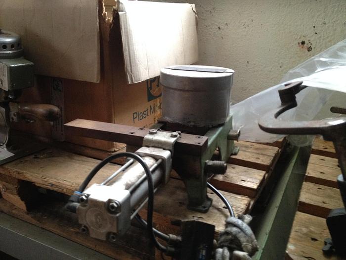 Gebraucht Hutformpresse