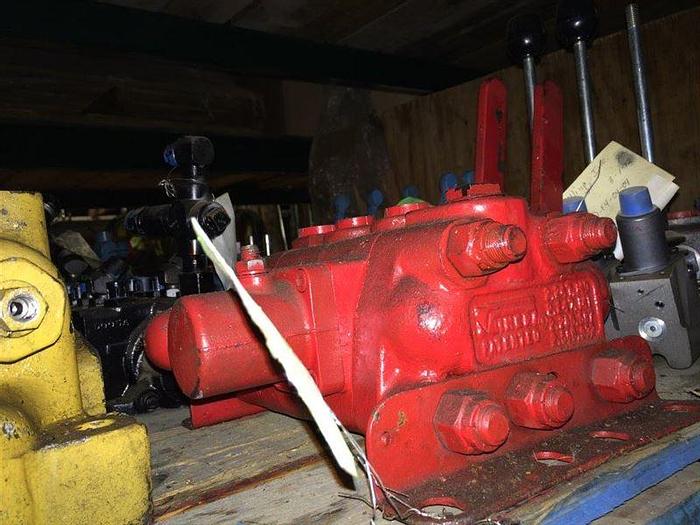 Used 0 Schramm DR-2258-10-R Hydraulic Control Valve