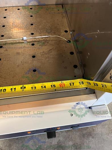 Used Thermo Scientific 6524 Economy Gravity Convection Oven 115V, 4.5 Cu, Ft 210°C