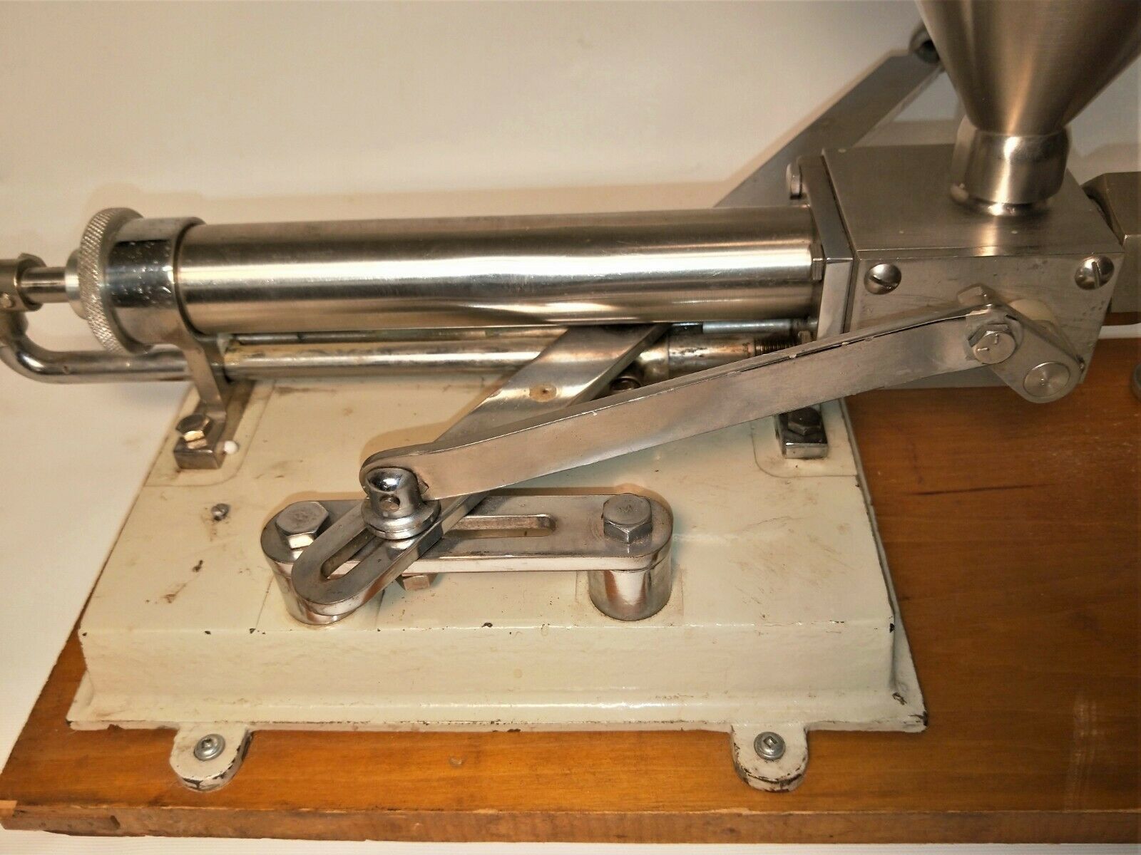 Used Manual Stainless Steel Filling Machine (10L)