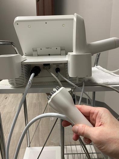 Used 2015 Venus Concepts Venus Viva RF ~ Single Owner System ~ Warranty ~