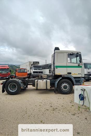 Used 1995 DAF 95 360 ATI tractor unit