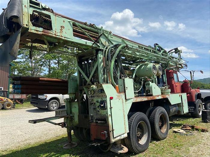 Used 1979 Chicago Pneumatic 600 Drill Rig