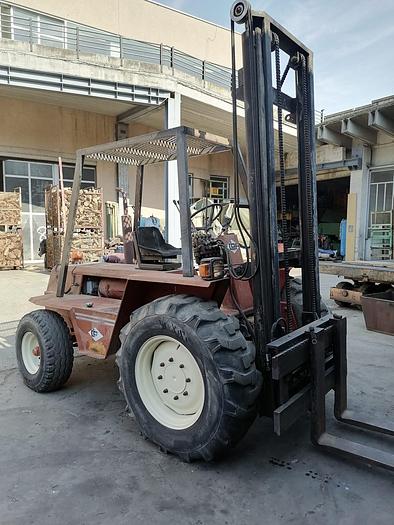 Usato CARRELLO FUORI STRADA 4 RUOTE MOTRICI COF TIPO CM30 PORTATA 30Q DIESEL