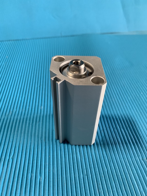 Used SMC Air Cylinder CDQ2B25-40DC