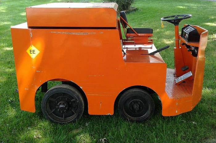 Used Taylor Dunn Tow Tractor P2-50 - ONLY 45 Hours