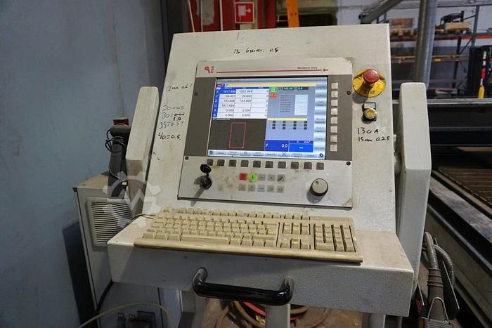 Used BRUGT 5-AKSET PLASMA SKÆRER FABRIKAT WARCOM, MODEL W-POWER 6