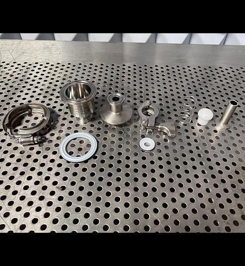 Used Stainless Steel  C45MPS-1/4-SFY-316L-PM Spring Loaded Check Valve