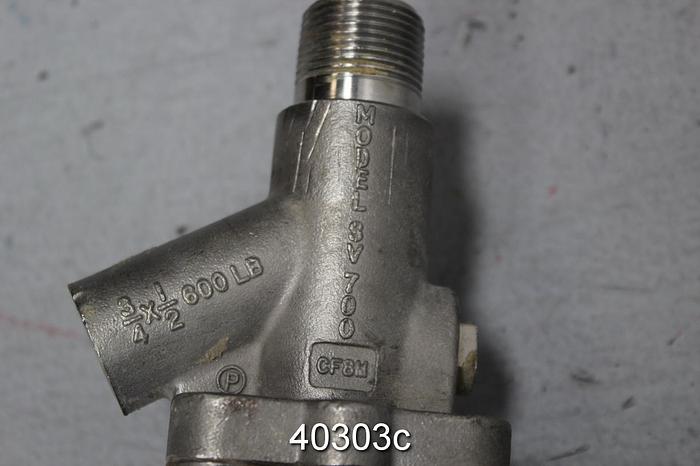 Used Strahman SV-700 Manual Sample Valve, 3/4 x 1/2" 600 LB #40303