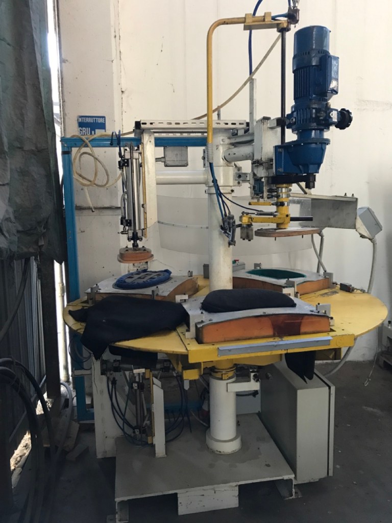 Usato Giostra per incollare a tre stazioni Omef