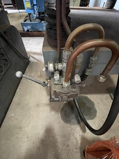 Used CUSTOM BUILT 50 TON(ESTIMATING TONNAGE) HYDRAULIC 4 POST PRESS